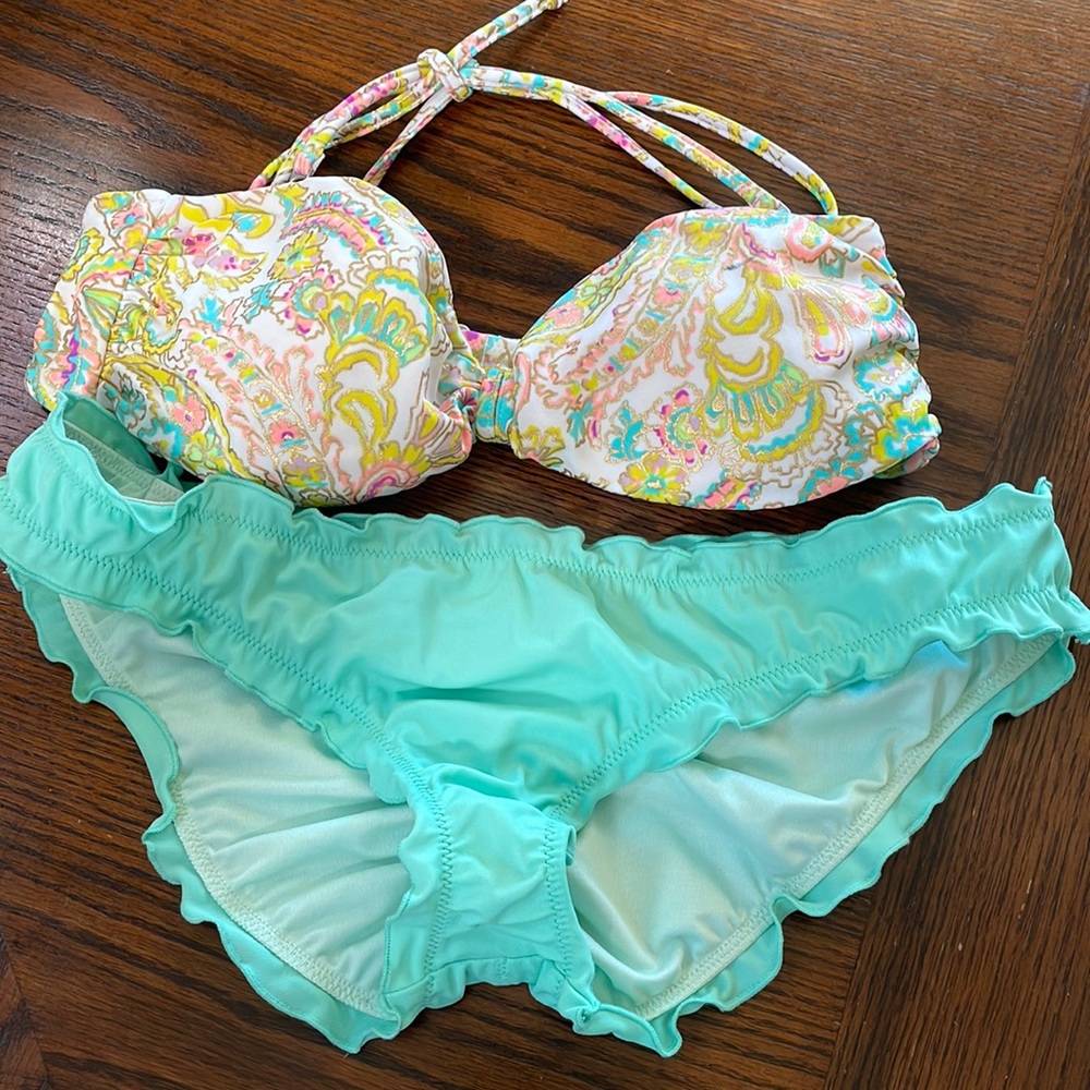 Victoria’s Secret Bikini Set